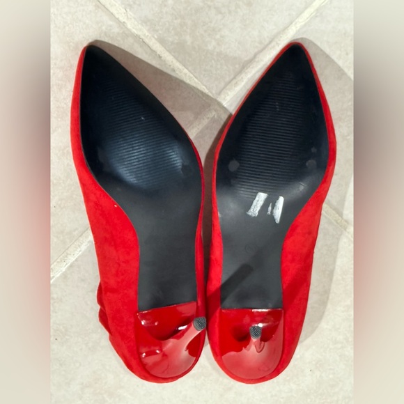 H&D Red suede stilettos with ruffle at the back and lacquer heels | Size EU 40 - Picture 4 of 11